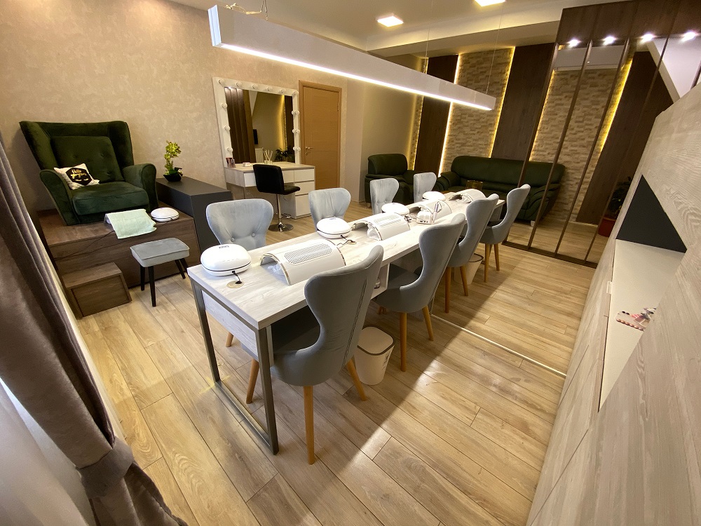 NAIL CREATIONS STUDIO ZA NOKTI